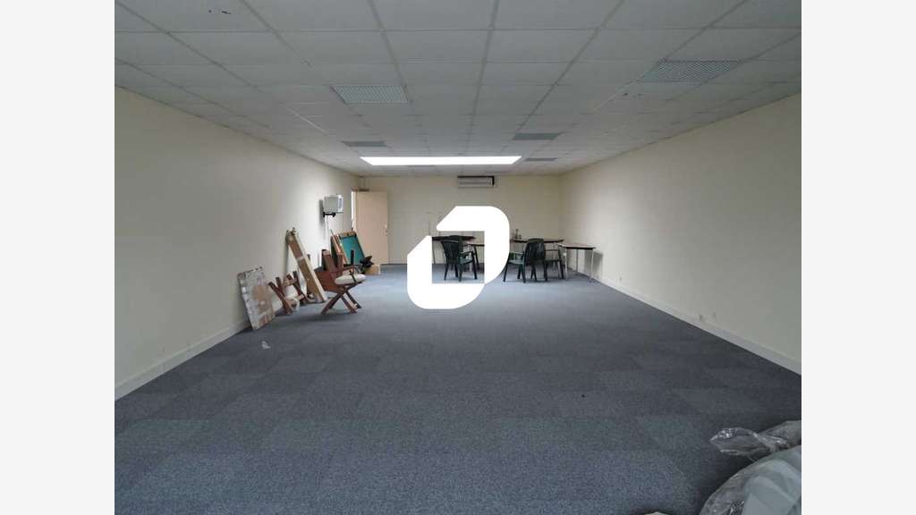 A louer Bureaux 436m² Montry