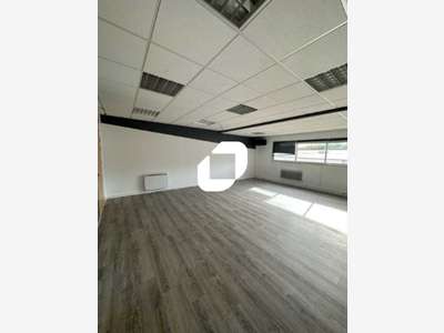 A louer Bureaux 48m² Morainvilliers