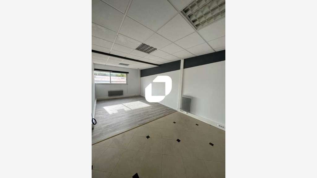 A louer Bureaux 48m² Morainvilliers