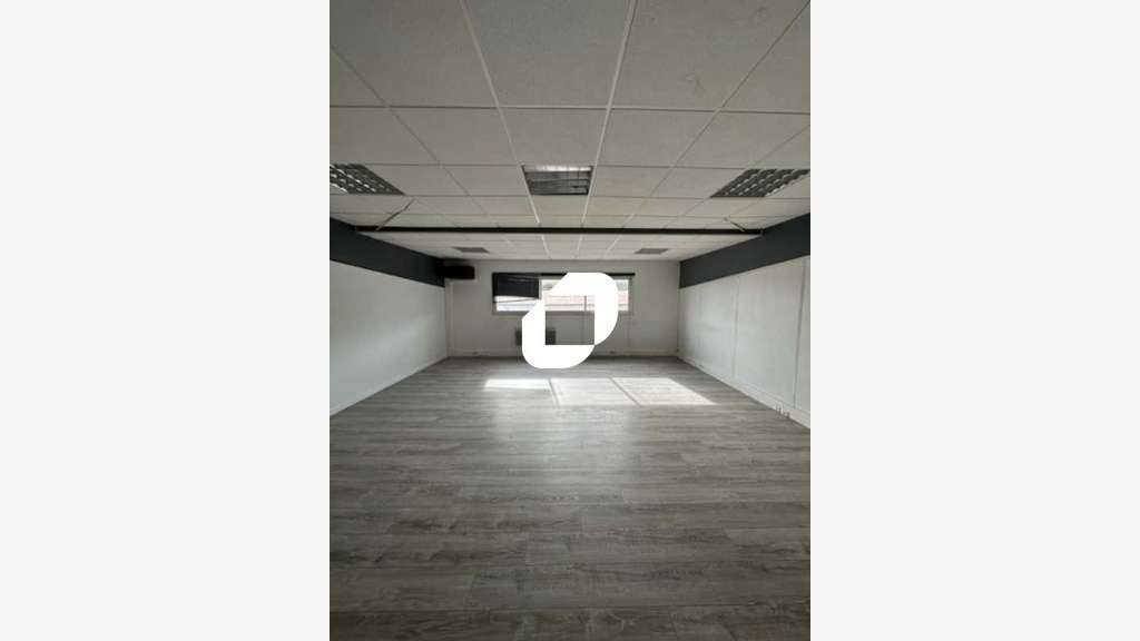 A louer Bureaux 48m² Morainvilliers