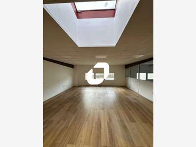 A louer Bureaux 125m² Morainvilliers