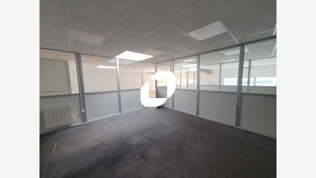 A louer Bureaux 125m² Morainvilliers