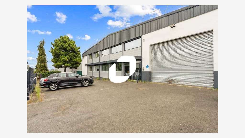 A louer Bureaux 1885m² Morangis