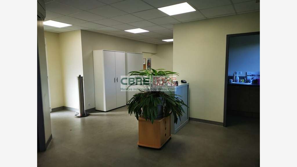 Location bureau 23m² centre médical de Morlaàs