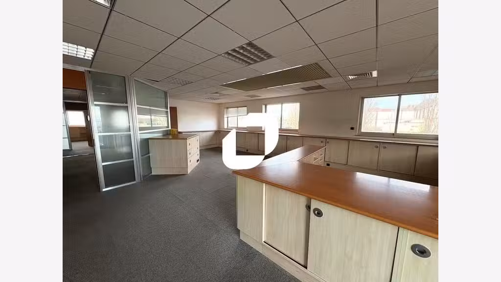 A louer Bureaux 177m² Mornant