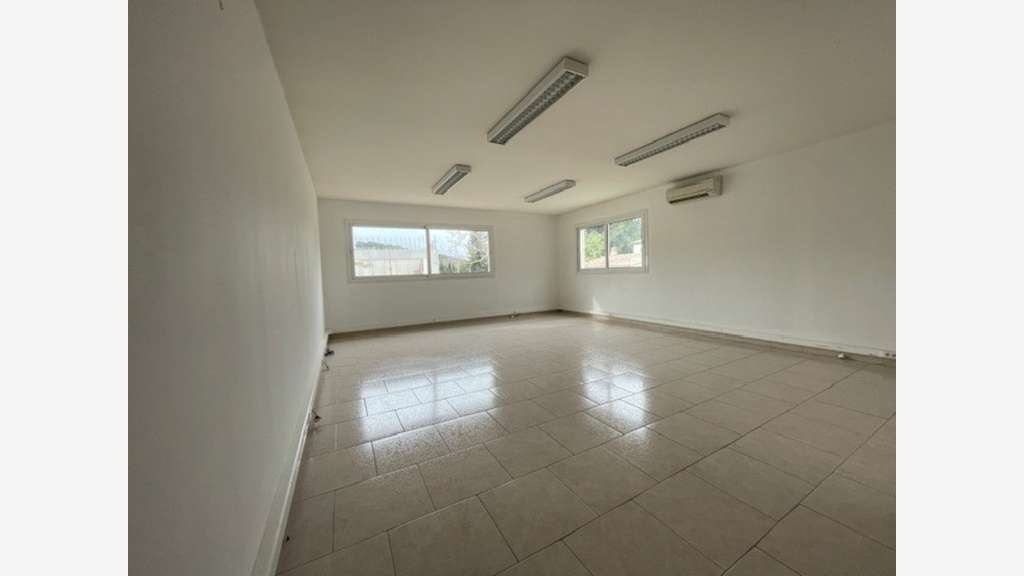 Local/bureau de 47m² à louer à Mouans Sartoux (06)