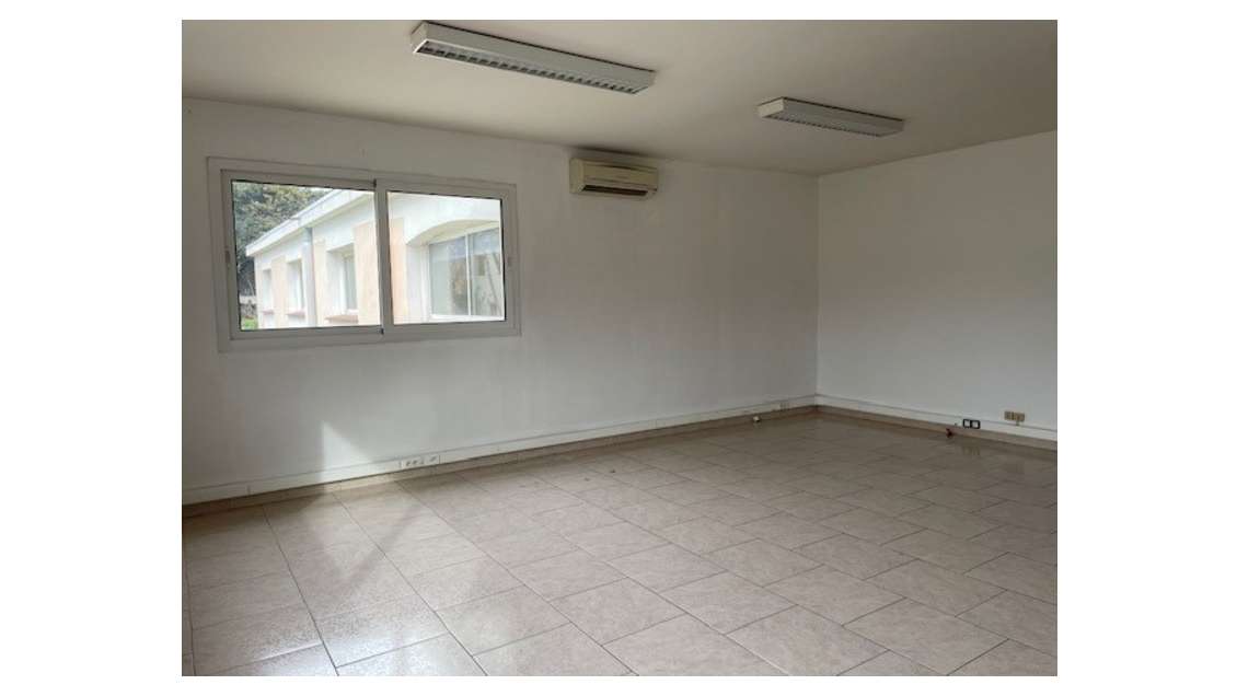 Bureau 24m² à louer  à Mouans-Sartoux