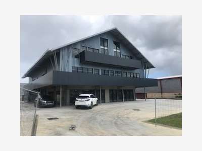 A louer bureaux de 196.54m² accès PMR Moudong