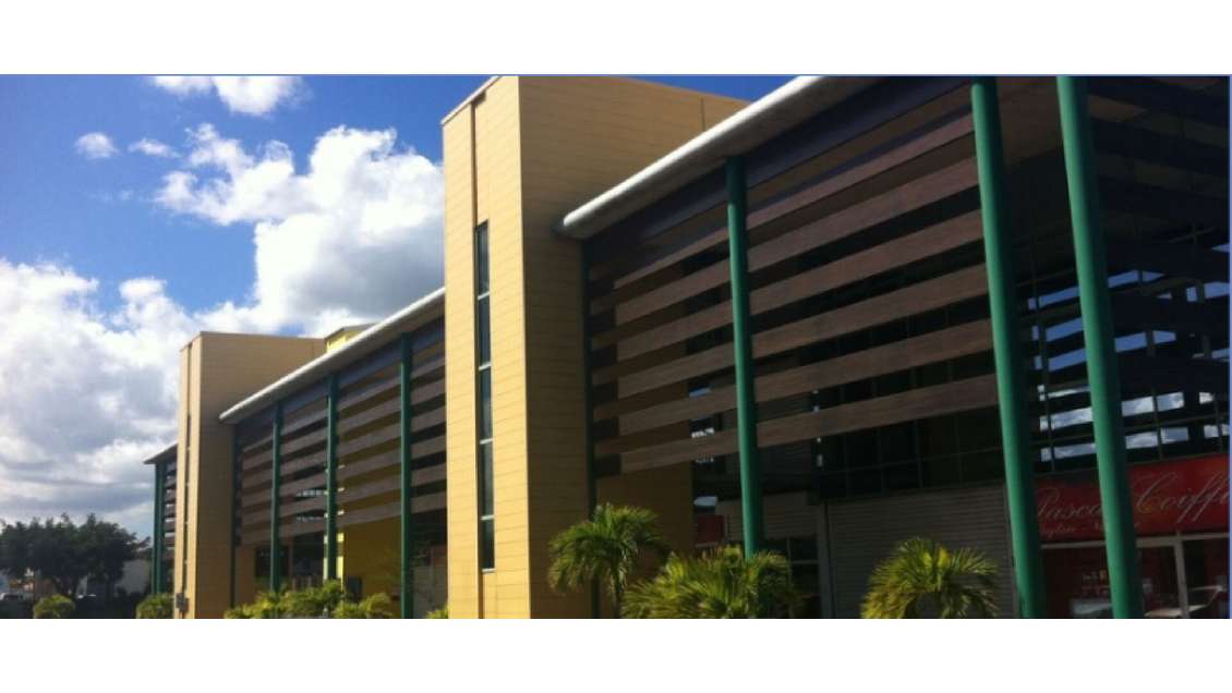 A louer bureaux accès PMR 55m² R+1 Moudong