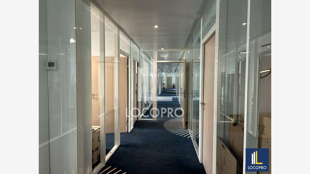 A louer bureaux 400m² à Mougins Font de l'Orme