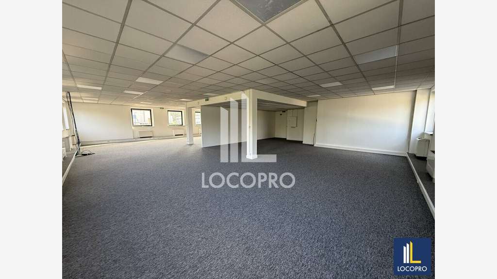 Location bureaux 219m² à Mougins proche A8
