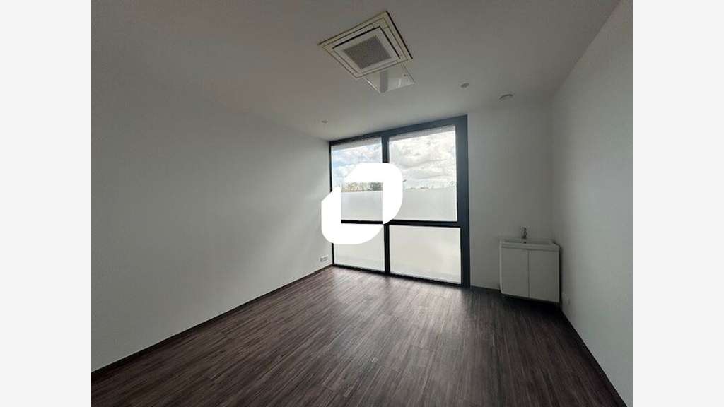 A louer Bureaux 447m² Moussy le neuf