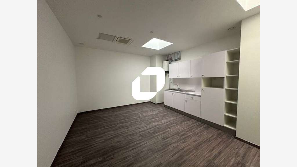 A louer Bureaux 447m² Moussy le neuf
