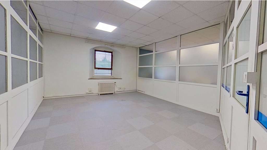 BUREAU de 17,68 m2 à louer à MAXÉVILLE, st