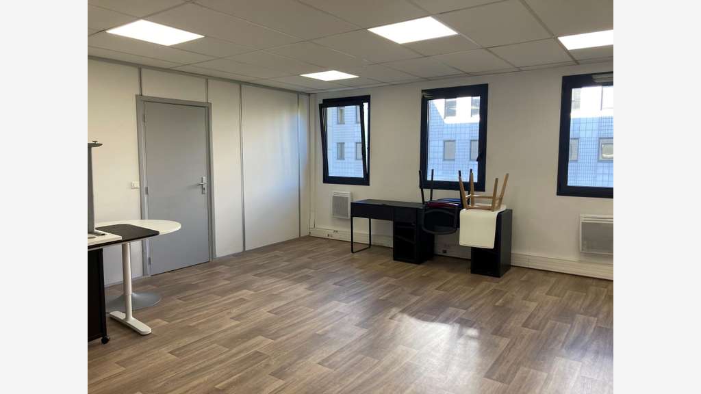 Immobilier Professionnel 12m² à louer à Nanterre