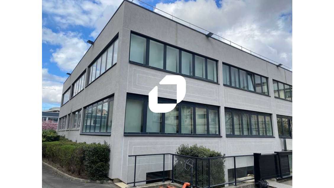 A louer Bureaux 717m² Nanterre
