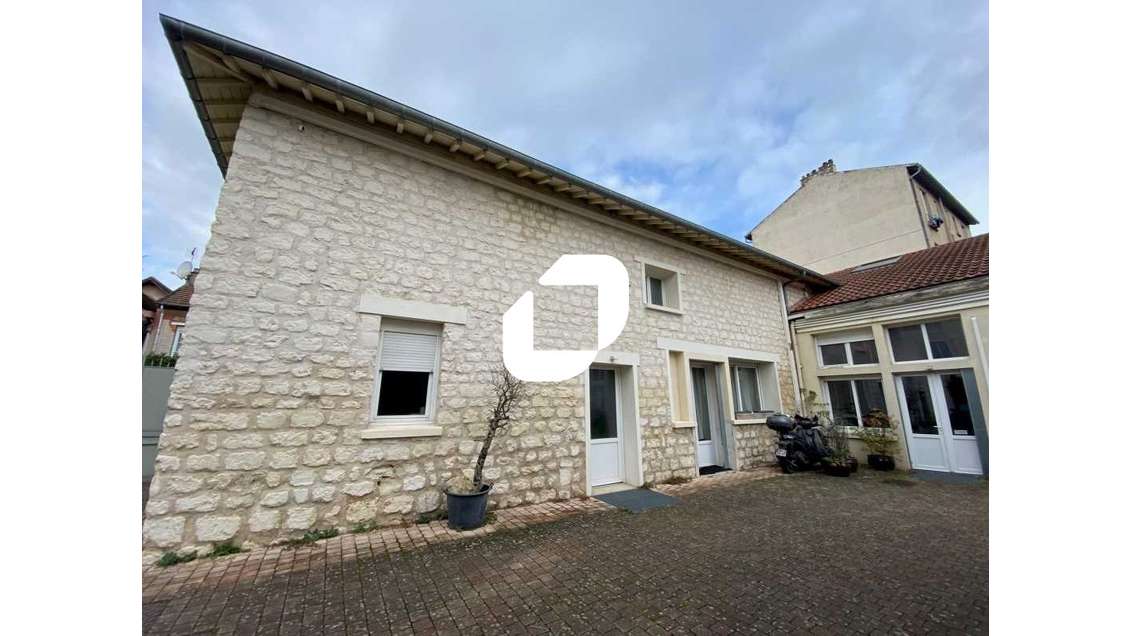 A louer Bureaux 126m² Nanterre