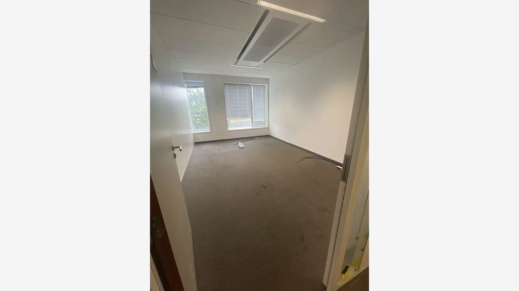 Bureau de 12, 14, 15, 44 et 71m² à louer Nanterre