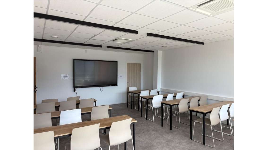 deux plateaux de bureaux ERP 4 à destination
