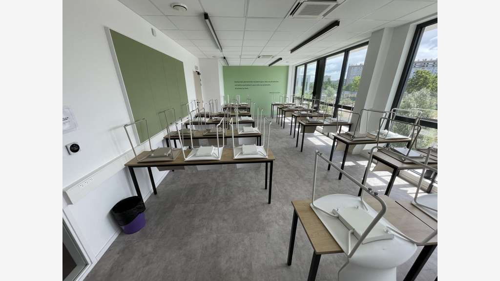 A louer bureaux 1162m² R+1/r+2 Nanterre Ecopark