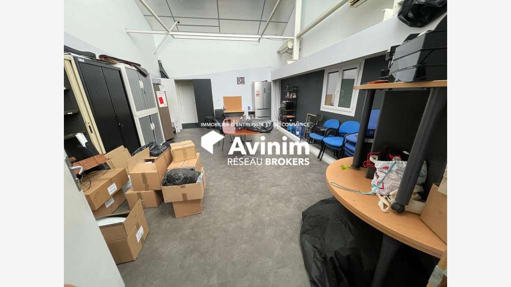 A louer bureaux 180m² R+1 à Nanterre