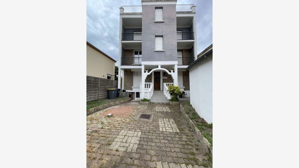 Immobilier professionnel 124m² à louer à Nanterre