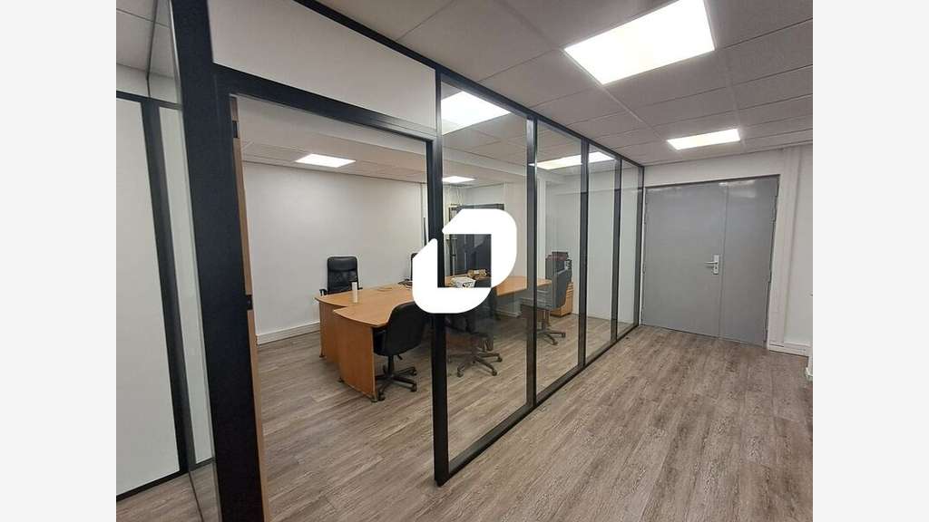 A louer Bureaux 140m² Nanterre