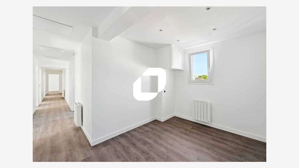 A louer Bureaux 140m² Nanterre