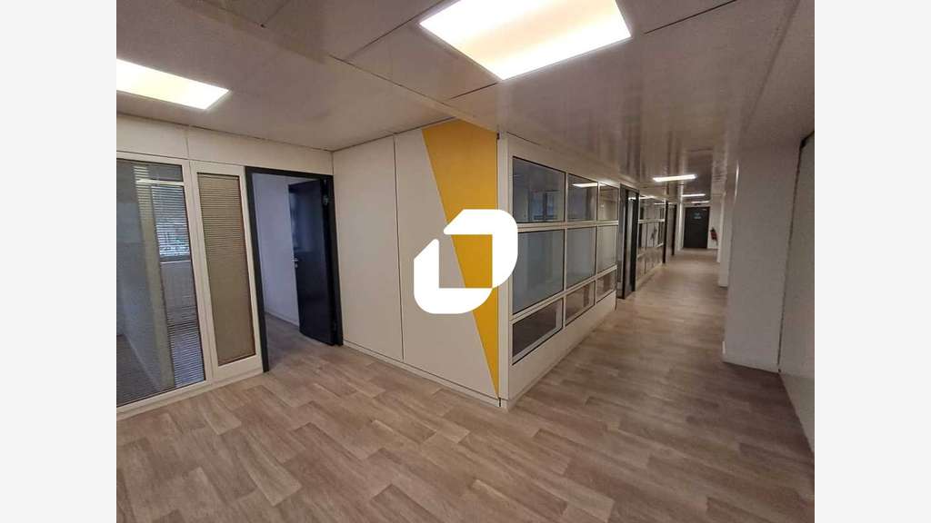A louer Bureaux 251m² Nanterre