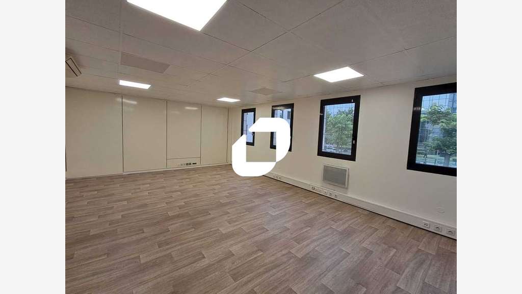 A louer Bureaux 251m² Nanterre