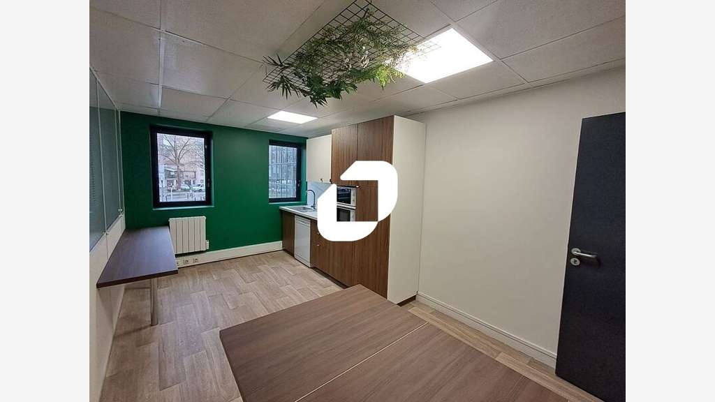 A louer Bureaux 251m² Nanterre