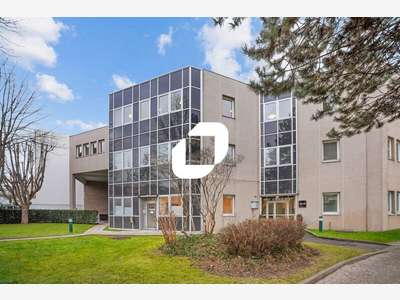 A louer Bureaux 302m² Nanterre