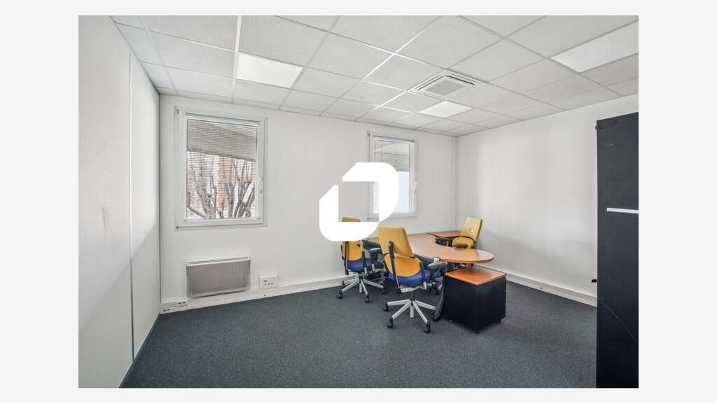 A louer Bureaux 302m² Nanterre