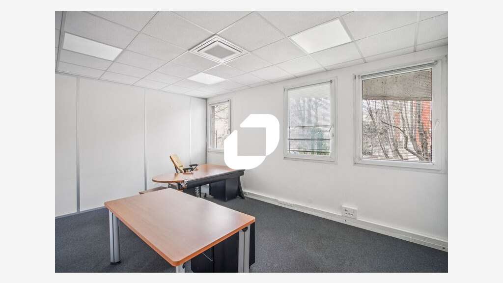 A louer Bureaux 302m² Nanterre