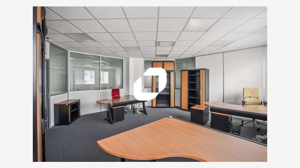 A louer Bureaux 302m² Nanterre