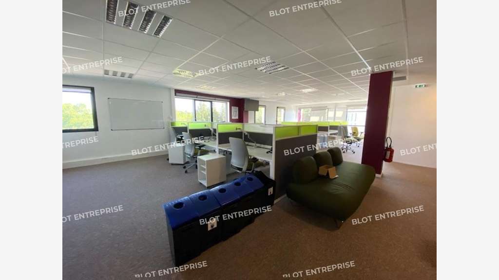 A louer bureaux 415m² R+3 à Nantes Nord