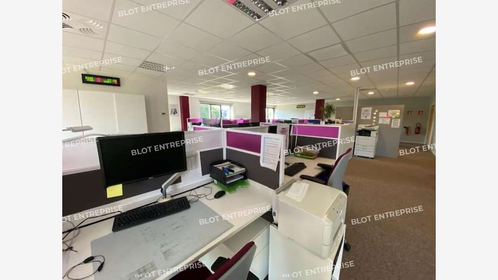 A louer bureaux 415m² R+3 à Nantes Nord
