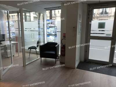 A louer bureaux 163m² sur deux niveaux à Nantes