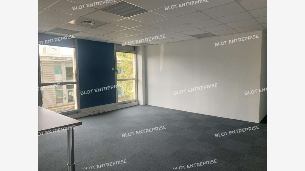 A louer bureaux 203m² R+1 à Nantes Chantrerie
