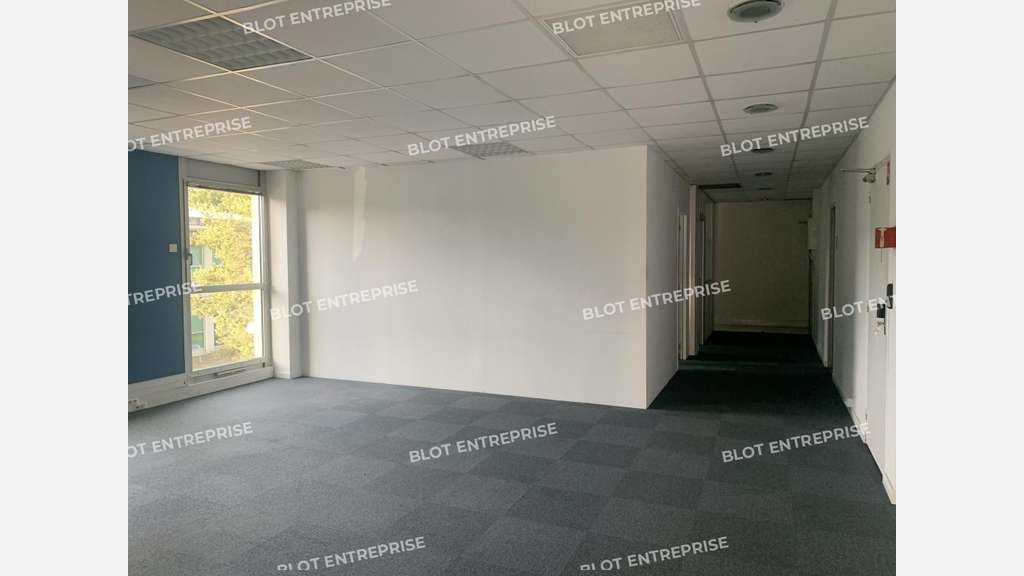 A louer bureaux 203m² R+1 à Nantes Chantrerie