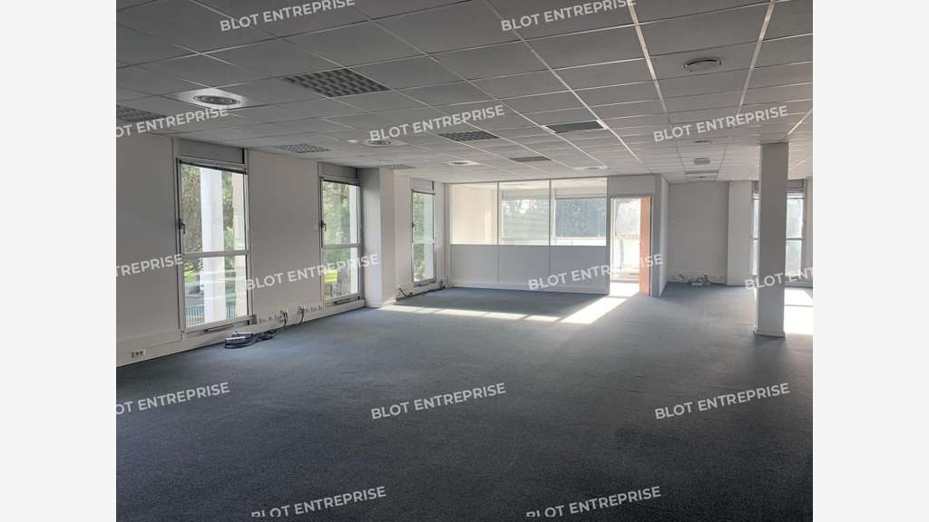 A louer bureaux 203m² R+1 à Nantes Chantrerie
