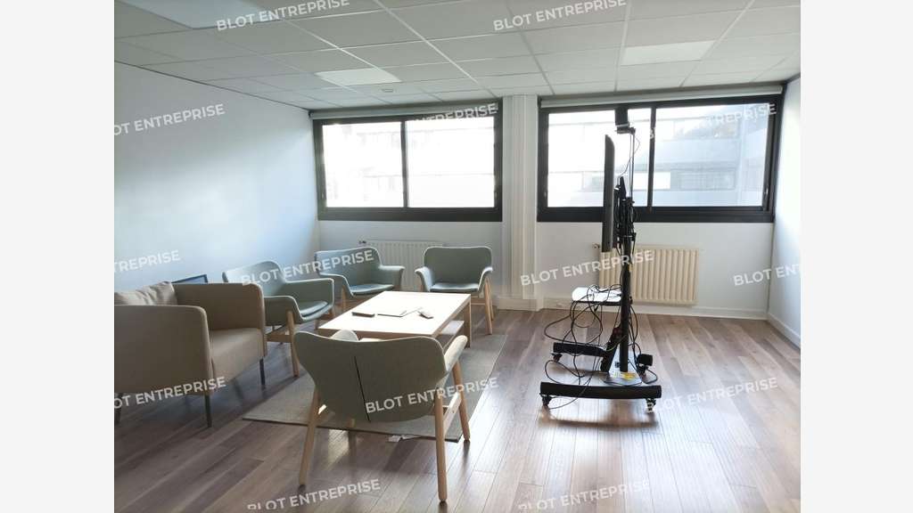 A louer bureaux 168m² à Nantes Beaulieu gare SNCF