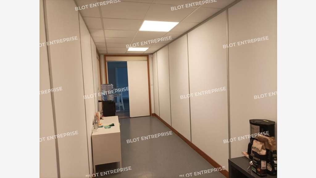 A louer bureaux 168m² à Nantes Beaulieu gare SNCF