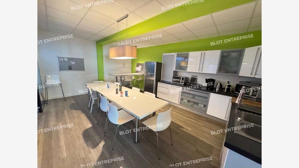 A louer bureaux 540m² à Nantes la Motte Rouge