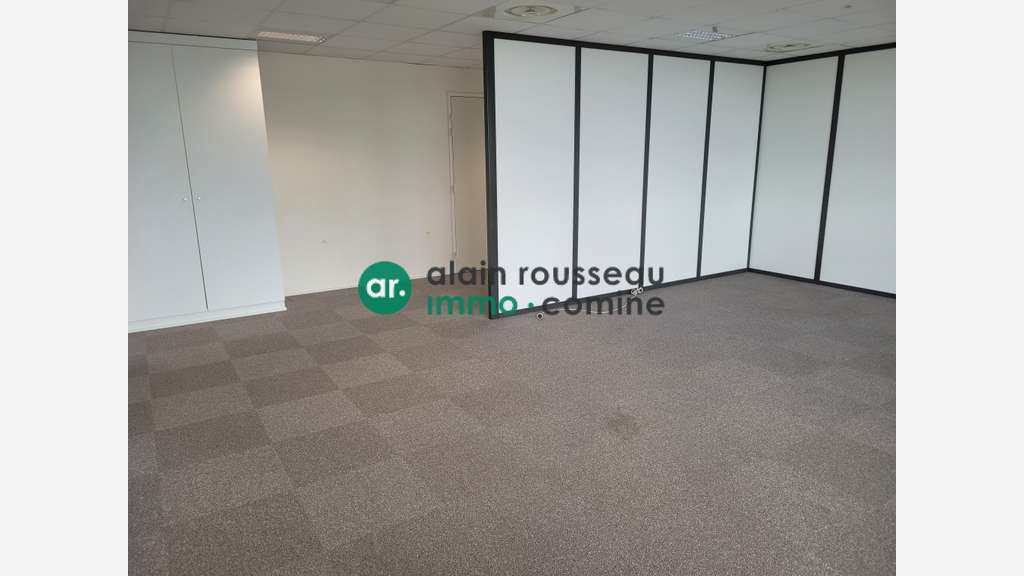 Bureaux 81m² R+4 à louer Nantes Machines de l'Ile