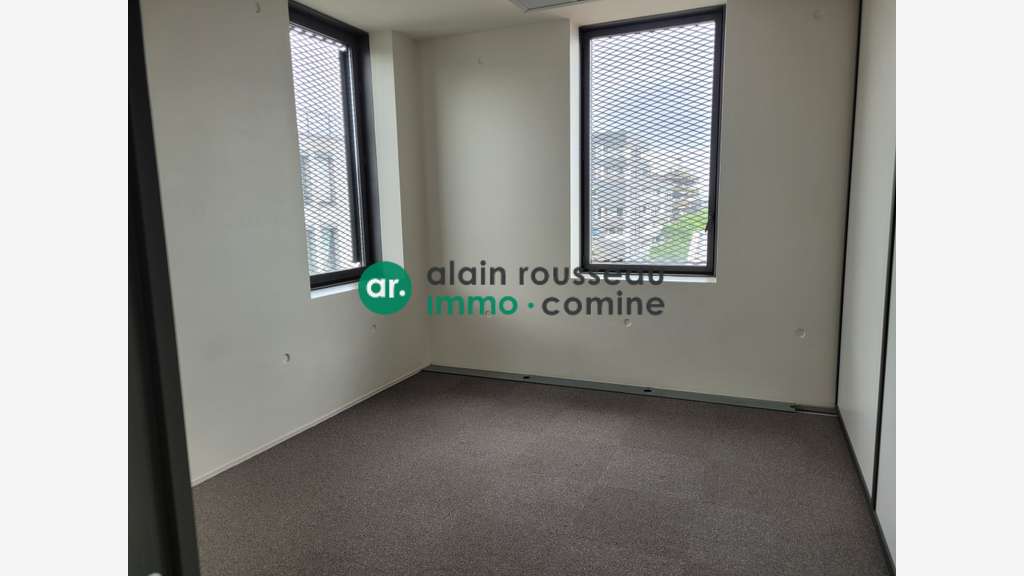 Bureaux 81m² R+4 à louer Nantes Machines de l'Ile