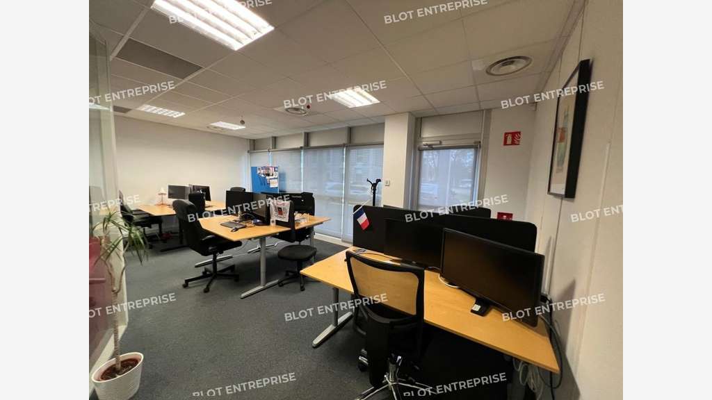 A louer bureaux 249m² RDC à Nantes Chantrerie