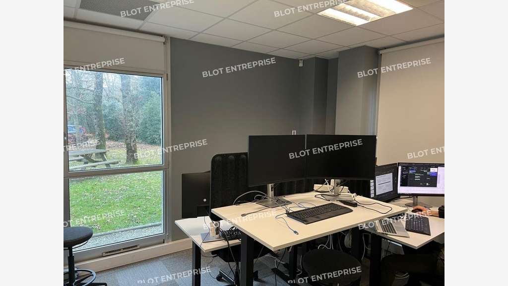 A louer bureaux 249m² RDC à Nantes Chantrerie