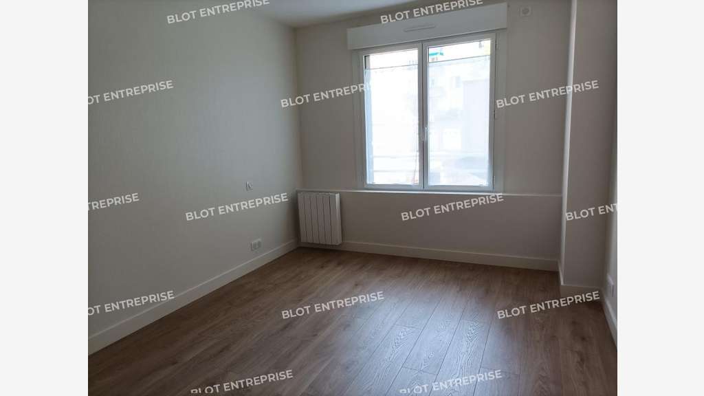 A louer bureaux rénovés de 107m² Nantes Sanitat