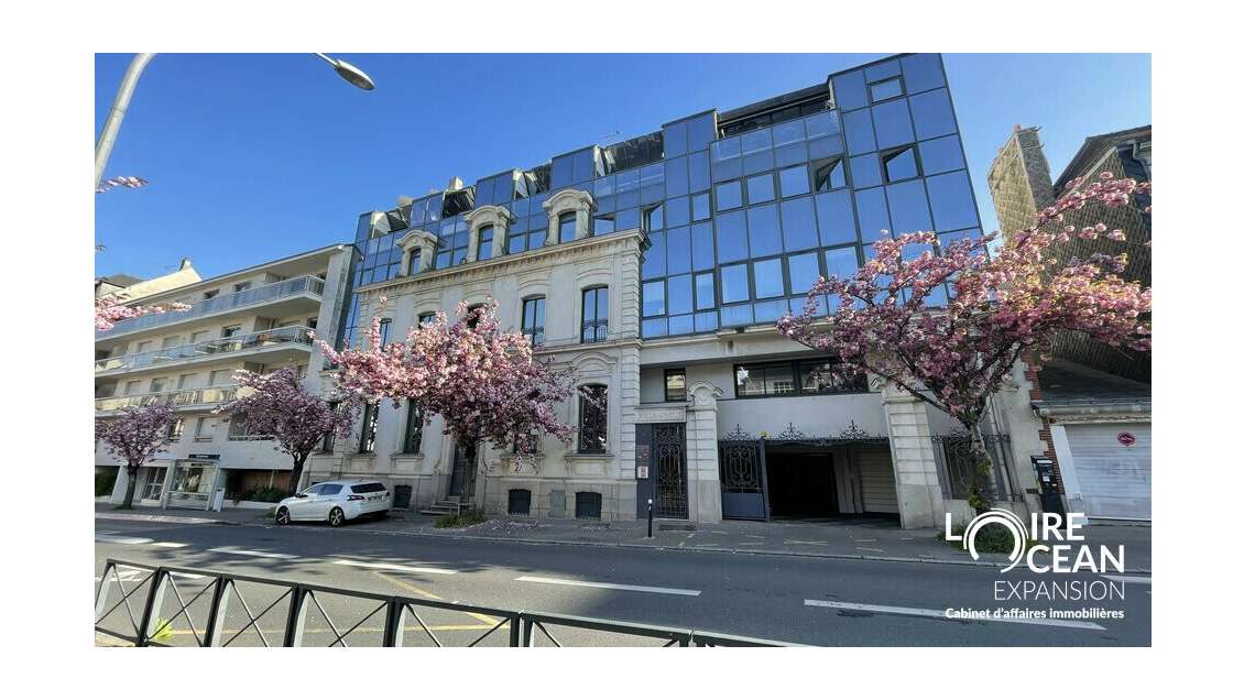 Bureaux de 204m² à louer à Nantes avenue Camus